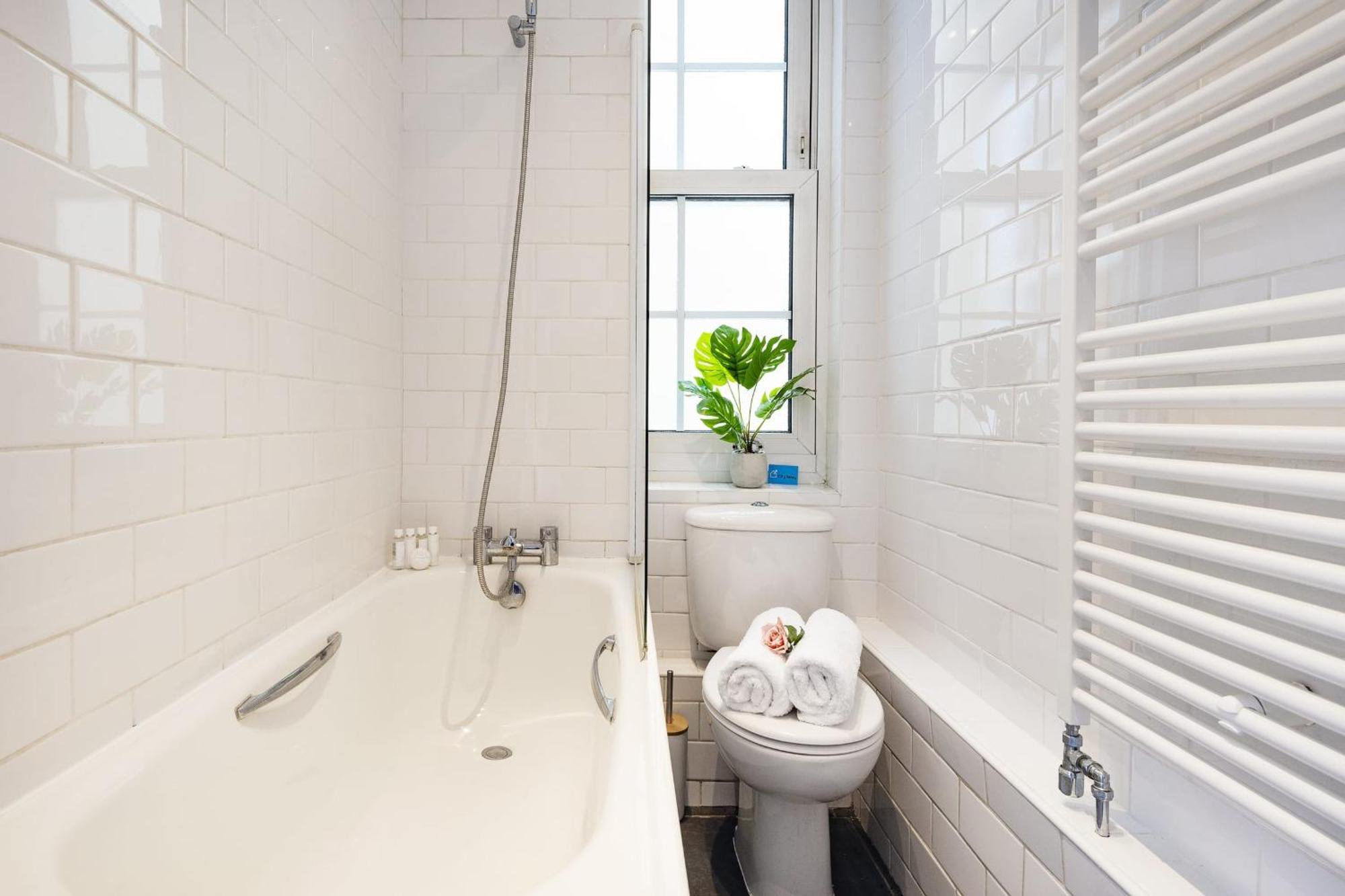 Lovely Portobello Near Westbourne Park *
